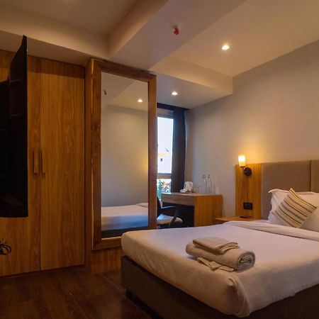 Emerald Hotel Āīzawl Eksteriør billede