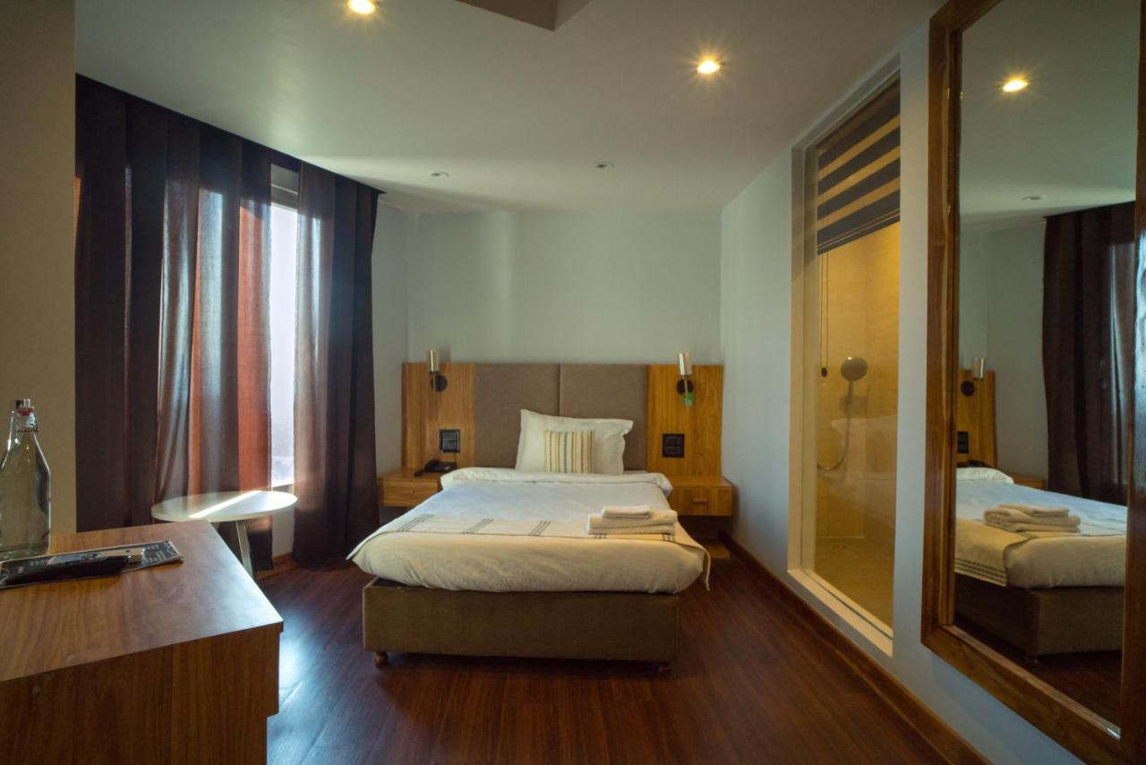 Emerald Hotel Āīzawl Eksteriør billede