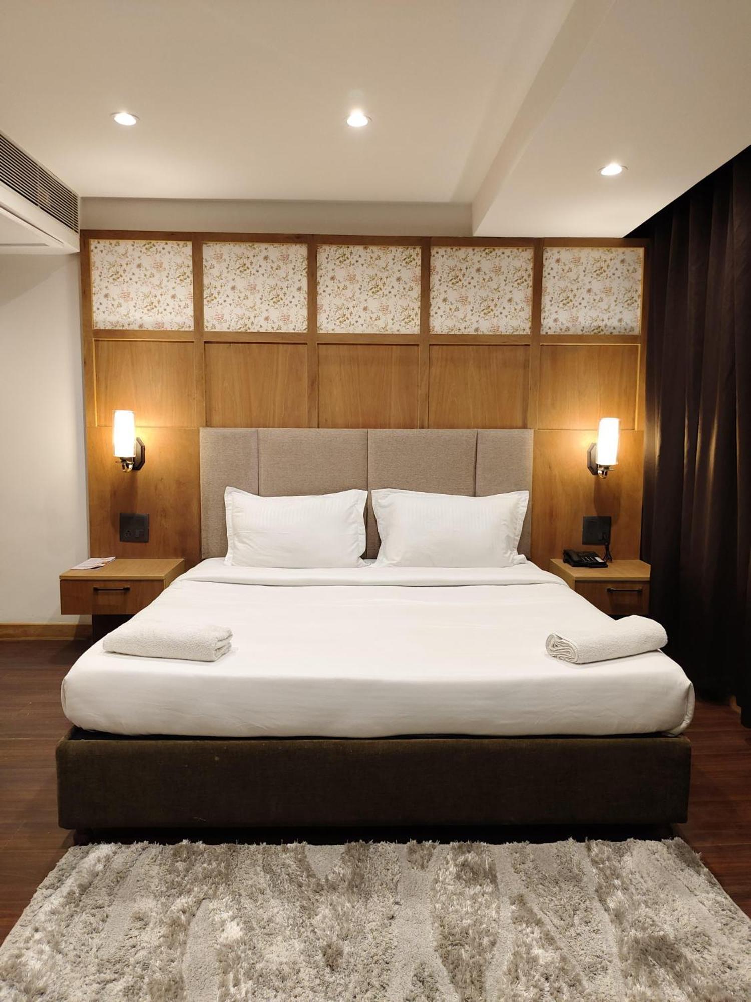 Emerald Hotel Āīzawl Eksteriør billede